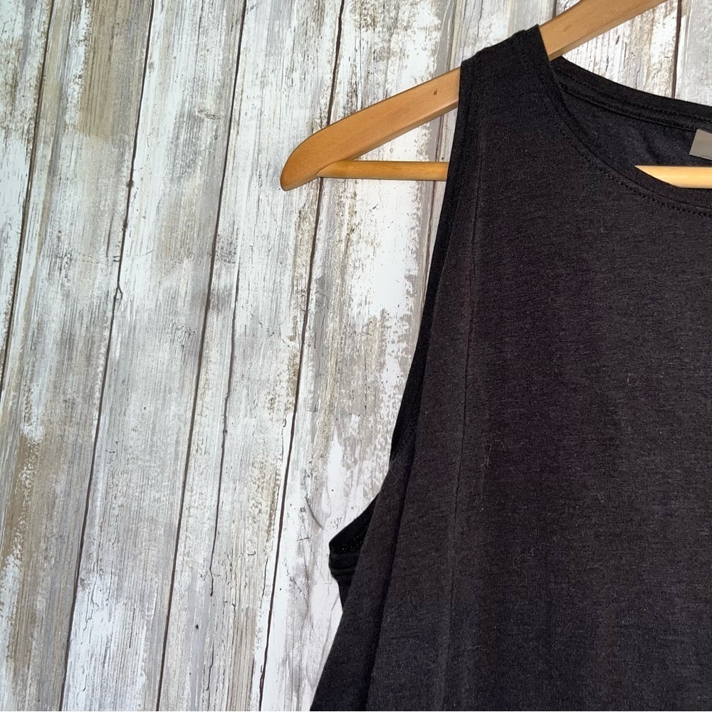 Calia Black Cropped Tank - Picture 2 of 4